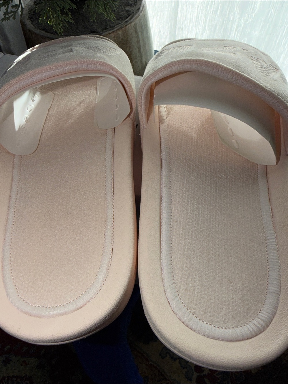 APL Women's Slides in Light Pink - Picture 2 of 3